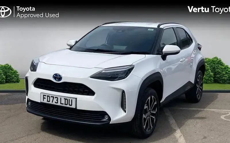 Used Toyota Yaris Hybrid Design 116 HP (85 kW) 2026 Estate