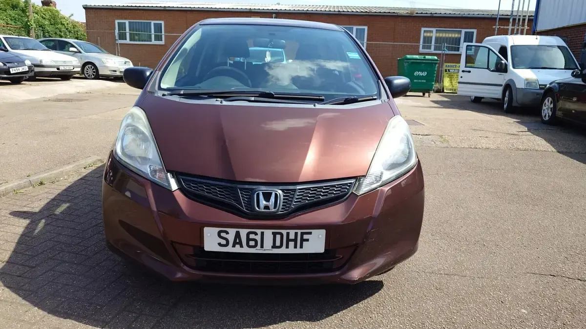 Used Honda Jazz S 90 HP (66 kW) 2011 Bronze Hatchback