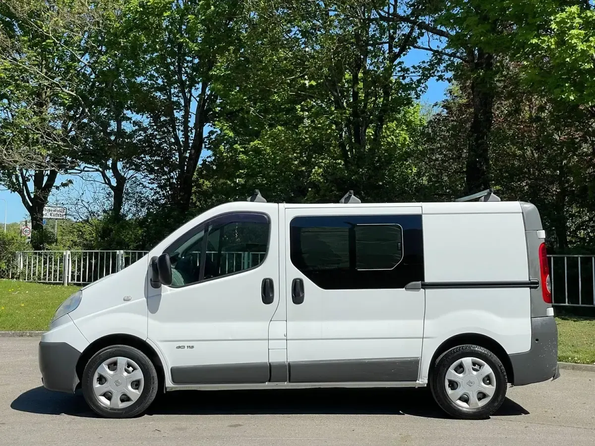 Używany Renault Trafic 115 KM (84 kW) 2012 Biały Minivan