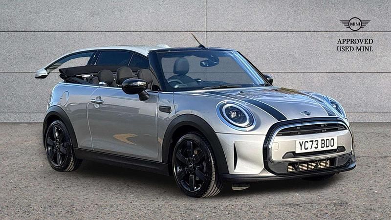 Used Mini Cooper Classic 134 HP (98 kW) 2023 Silver Hatchback