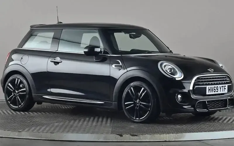 Used Mini Cooper Hatch 136 HP (100 kW) 2021 Hatchback