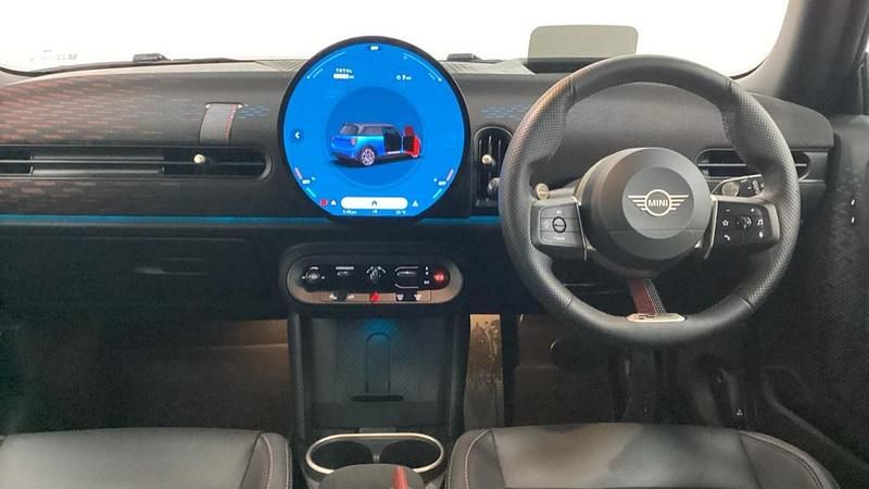 Usado Mini Cooper Hatch 113 kW (154 CV) 2025 Azul Utilitario