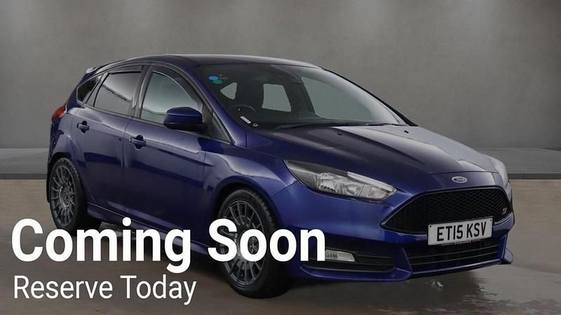 Used Ford Focus ST 250 HP (183 kW) 2015 Blue Hatchback