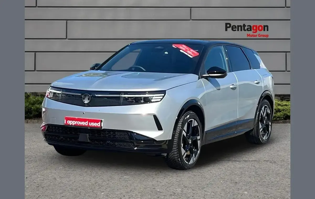 Used Vauxhall Grandland Ultimate 156 kW (213 HP) 2024 Grey SUV