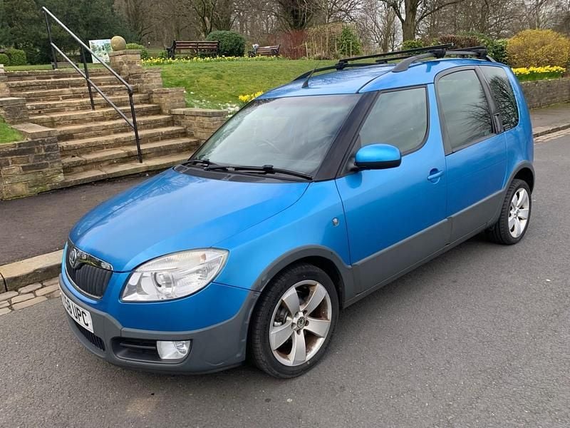 Usado Skoda Roomster 2008 Azul Monovolume