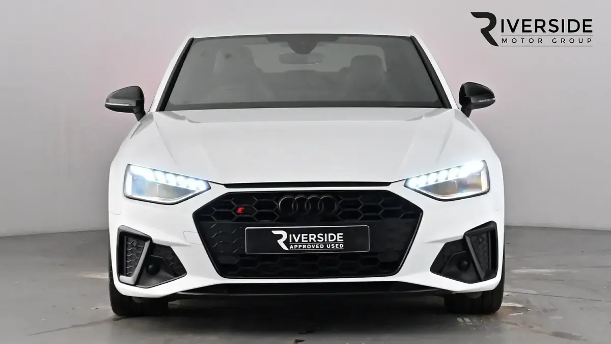 Used Audi A4 Black Edition 347 HP (255 kW) 2021 Glacier white Sedan