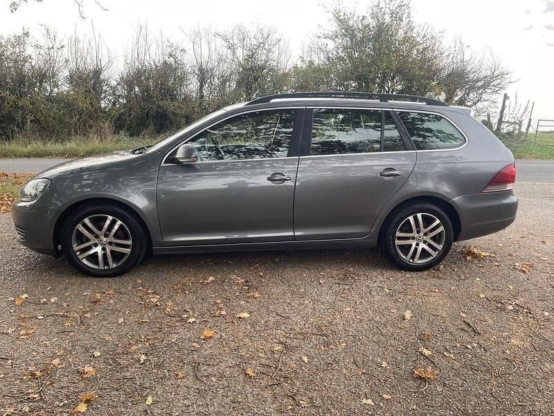 Used VW Golf VII SE 105 HP (77 kW) 2013 Grey Estate