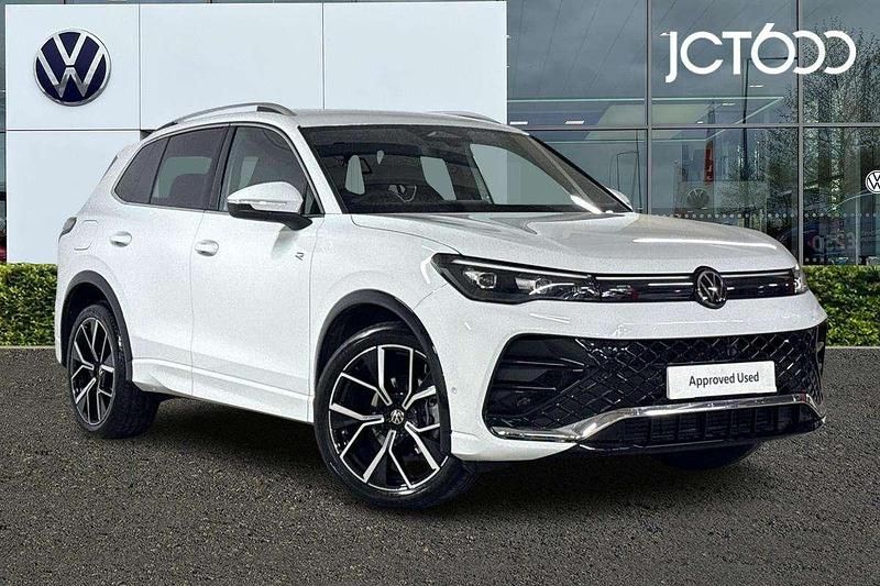 White Used 2025 VW Tiguan R-line SUV | £33,297 (Good price) - Image 1/4
