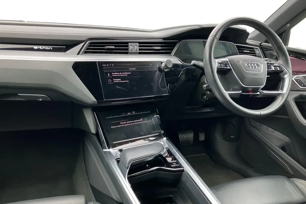 Used Audi e-tron Comfort 230 kW (313 HP) 2020 Black SUV