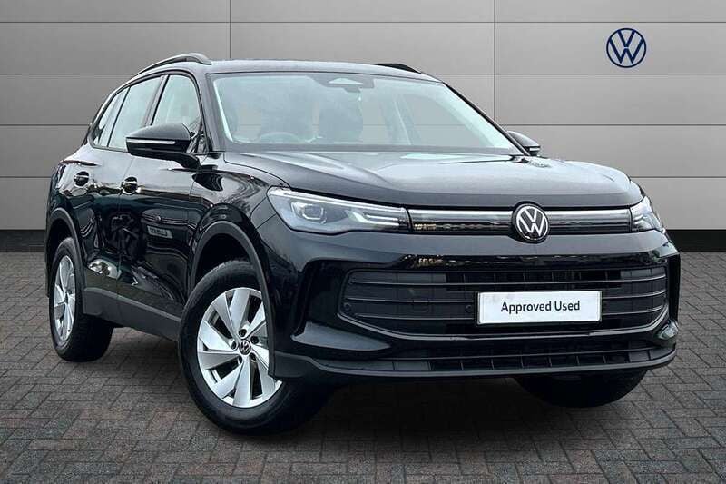 Black New 2024 VW Tiguan SUV | £27,495 (Super price) - Image 1/4