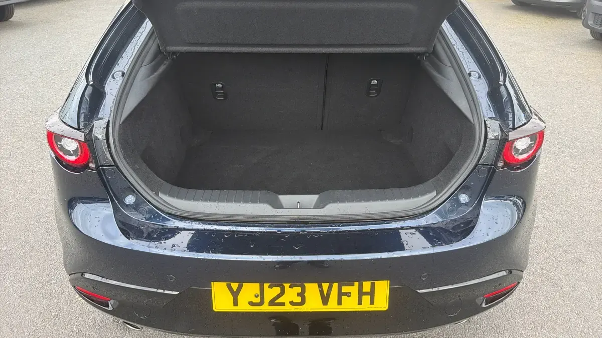 Used Mazda 3 Inclusive 122 HP (89 kW) 2022 Blue Hatchback