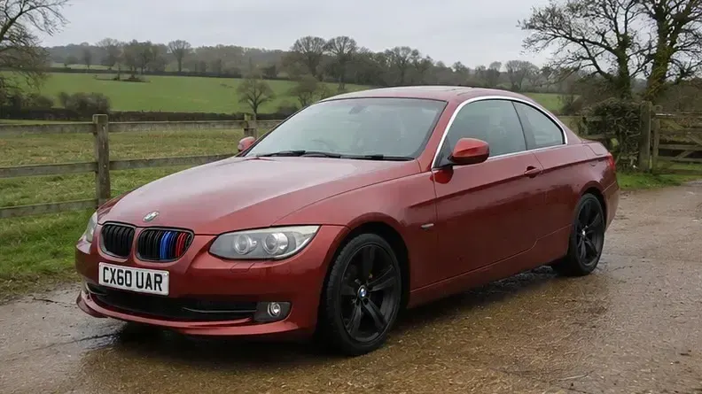 Used BMW 320 Cabriolet 184 HP (135 kW) 2010 Red Cabriolet