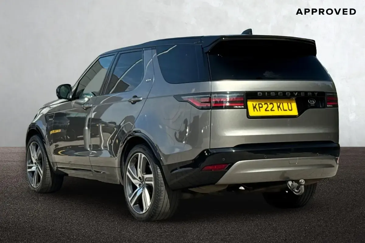 Used Land Rover Discovery HSE Dynamic 300 HP (220 kW) 2022 Silver SUV