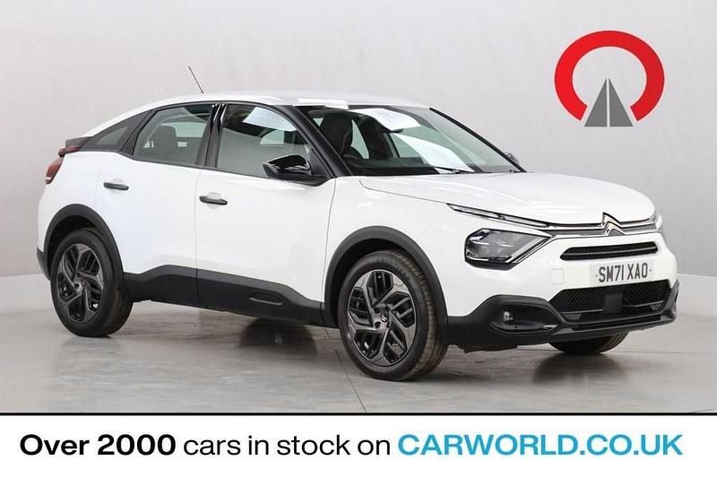 Used Citroën C4 PureTech 100 HP (73 kW) 2022 White Hatchback