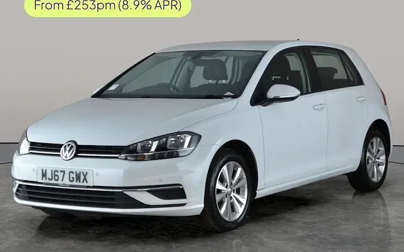 Used VW Golf VII SE 116 HP (85 kW) 2017 Hatchback