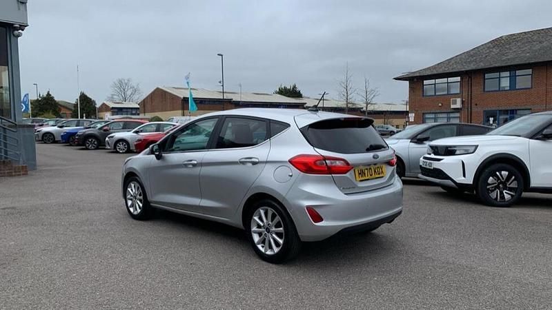 Used Ford Fiesta Titanium 94 HP (69 kW) 2020 Blue Hatchback