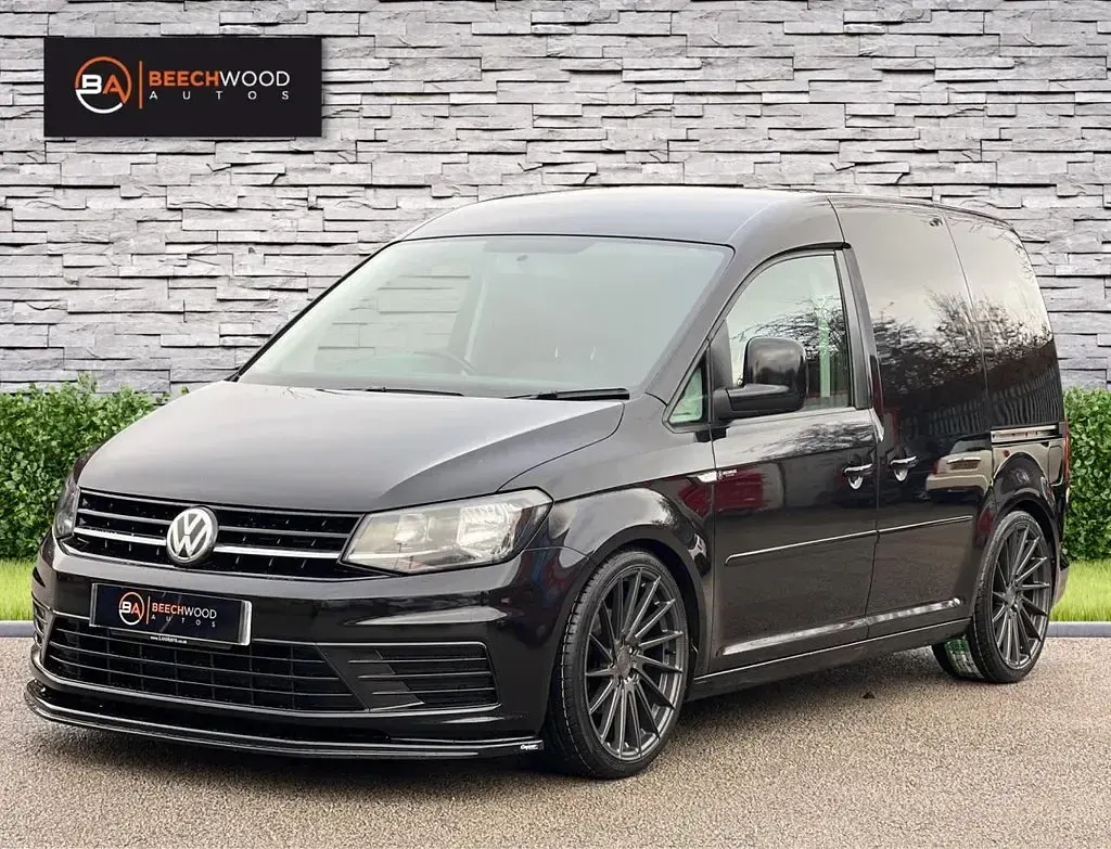 Used VW Caddy Startline 122 HP (89 kW) 2019 Black MPV