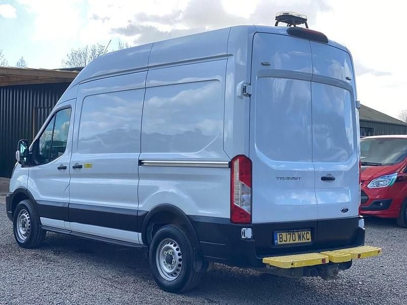 Używany Ford Transit S 130 KM (95 kW) 2020 Biały Van