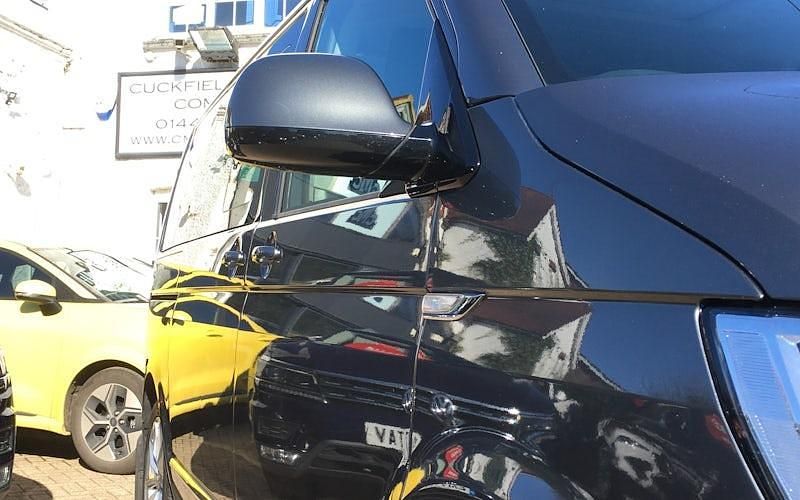 Used VW Caravelle Executive 199 HP (146 kW) 2019 Estate