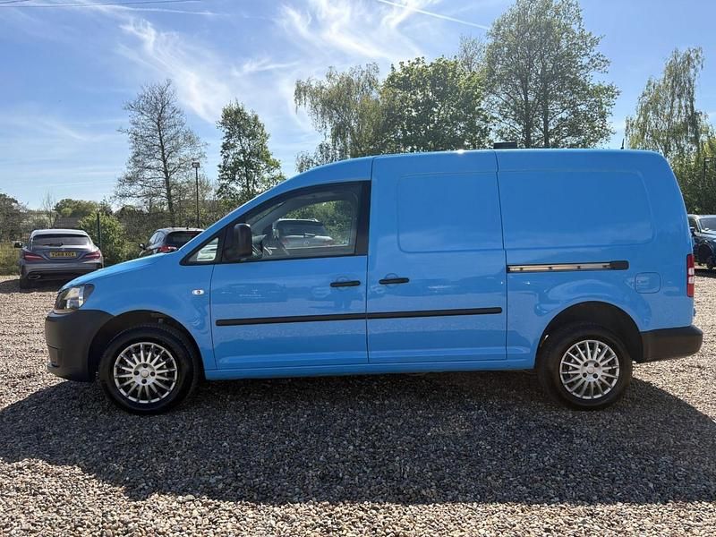 Used VW Caddy 102 HP (75 kW) 2011 Blue MPV