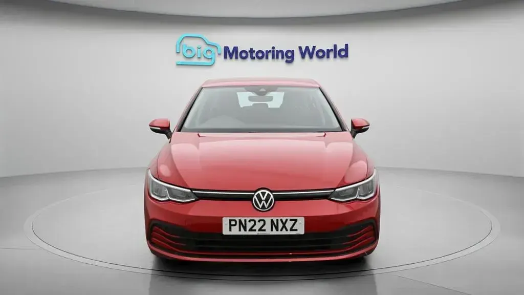 Used VW Golf VIII S 115 HP (84 kW) 2022 Red Hatchback