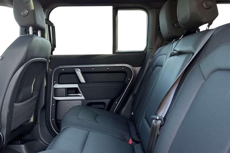 Used Land Rover Defender SE Dynamic 245 HP (180 kW) 2022 Grey SUV