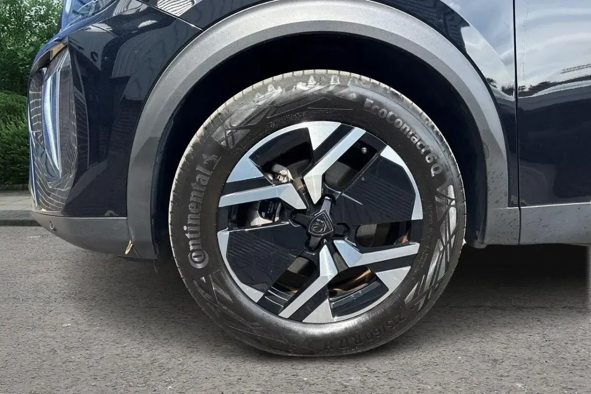 Used Peugeot 2008 Allure 135 HP (99 kW) 2025 Black SUV
