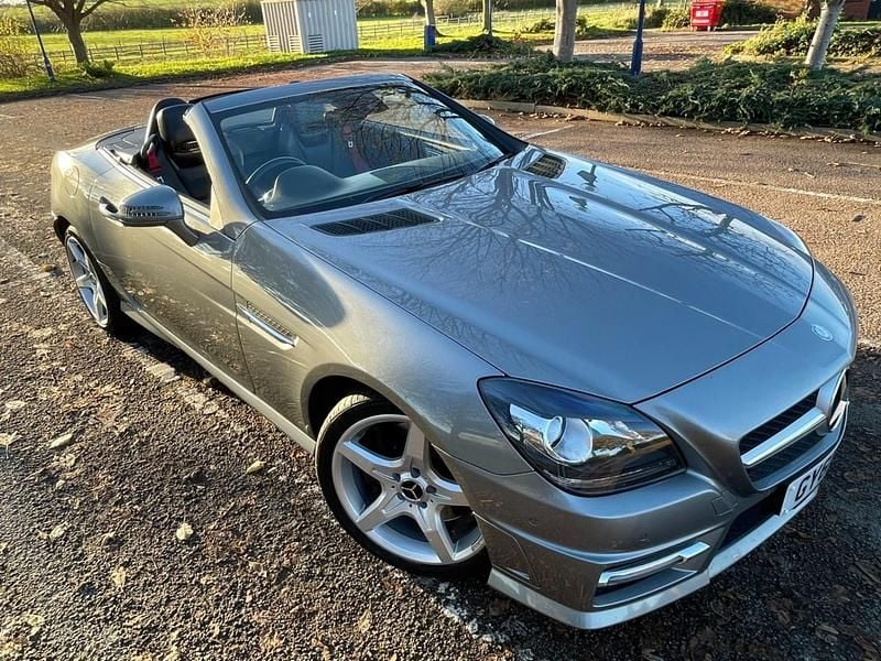 Palladium silver Used 2011 Mercedes SLK200 AMG Cabriolet | £7,997 (A bit pricey) - Image 1/1