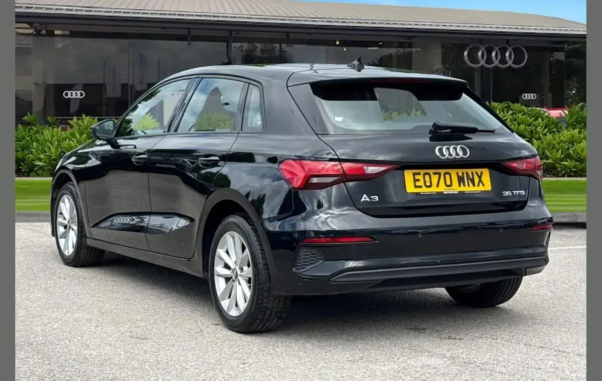 Used Audi A3 Comfort 150 HP (110 kW) 2020 Black Sedan