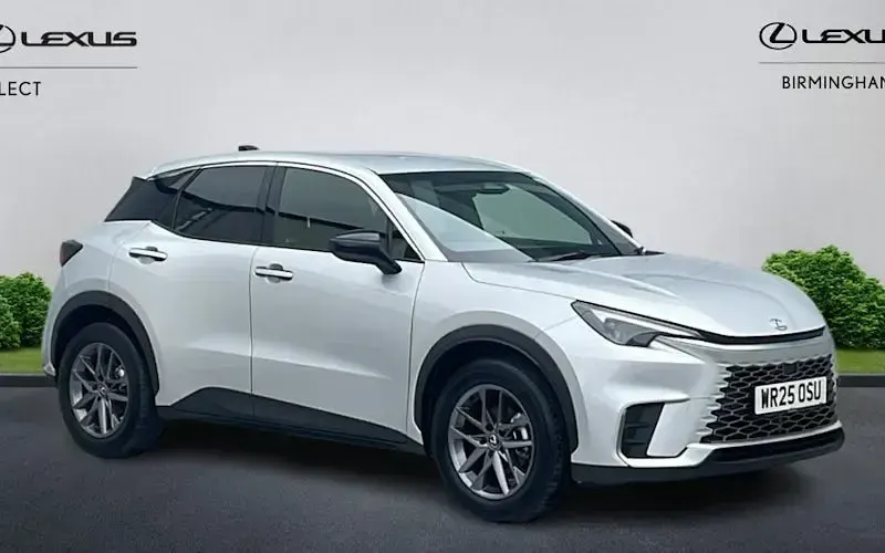 Usado Lexus LBX 136 CV (100 kW) 2026 SUV