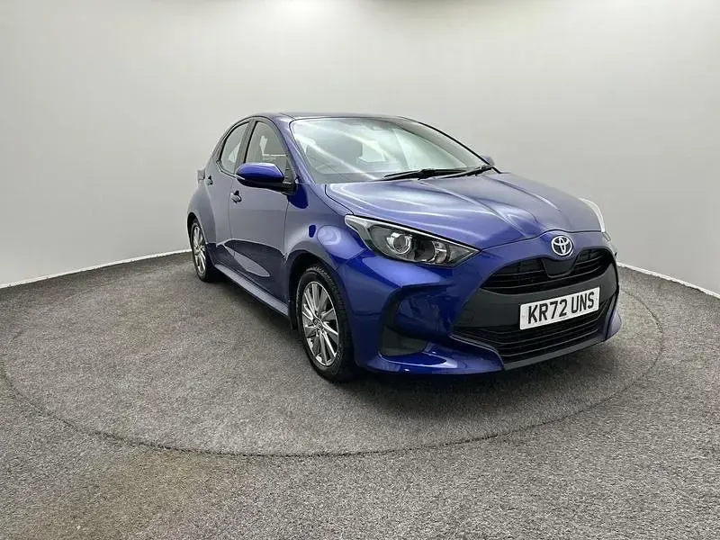 Used Toyota Yaris 2023 Blue Hatchback