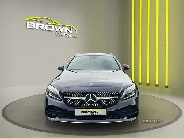 Second-hand Mercedes C220 AMG line 194 CP (142 kW) 2020 Albastru Break