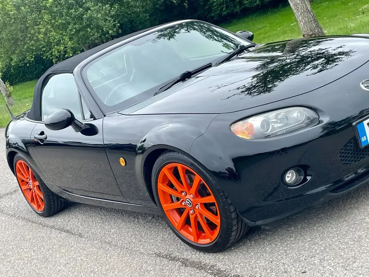Used Mazda MX5 Inclusive 160 HP (117 kW) 2006 Brilliant black Cabriolet