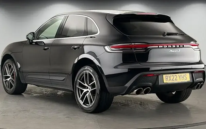 Used Porsche Macan 379 HP (278 kW) 2025 SUV