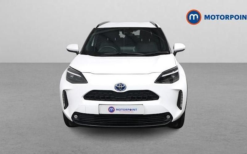 Used Toyota Yaris Hybrid Design 116 HP (85 kW) 2026 Estate