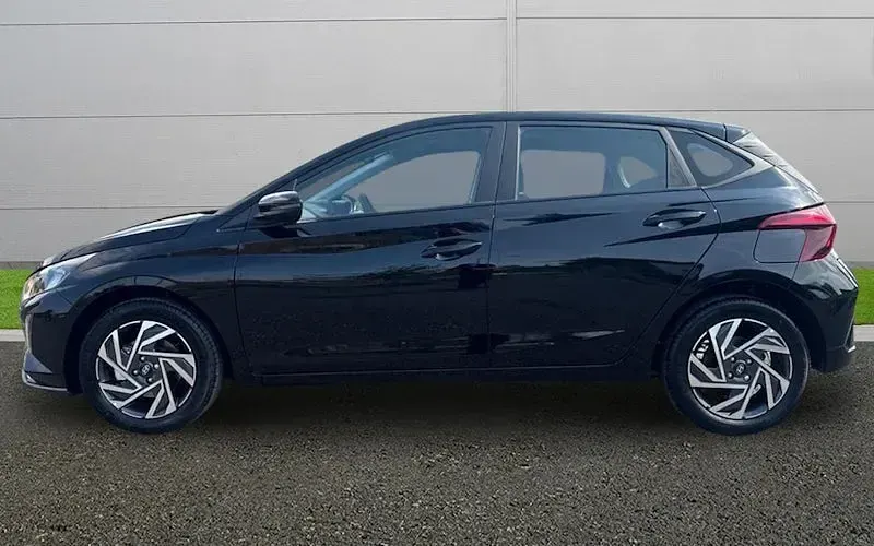 New Hyundai i20 90 HP (66 kW) 2026 Black Hatchback
