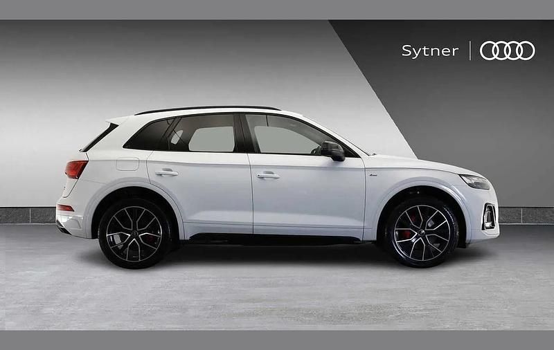 Used Audi Q5 Comfort 261 HP (191 kW) 2023 White SUV