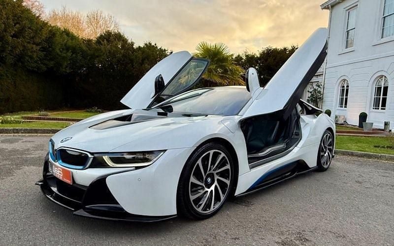 Used BMW i8 362 HP (266 kW) 2017 Coupe