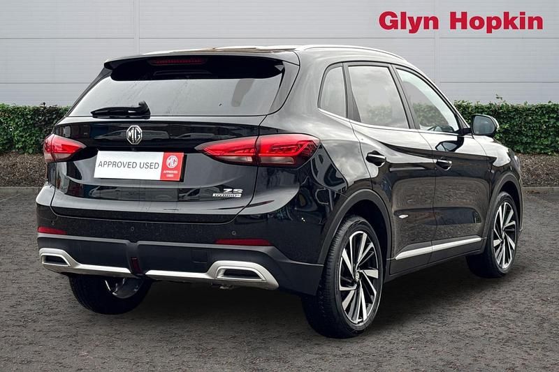 Used MG ZS Trophy 2025 Black Hatchback