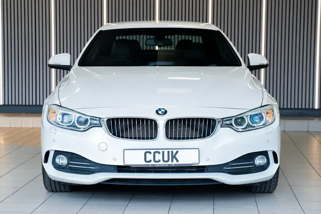 Used BMW 420 Luxury Line 190 HP (139 kW) 2018 White Cabriolet