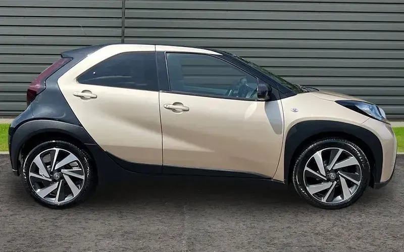 Used Toyota Aygo X 72 HP (52 kW) 2025 SUV