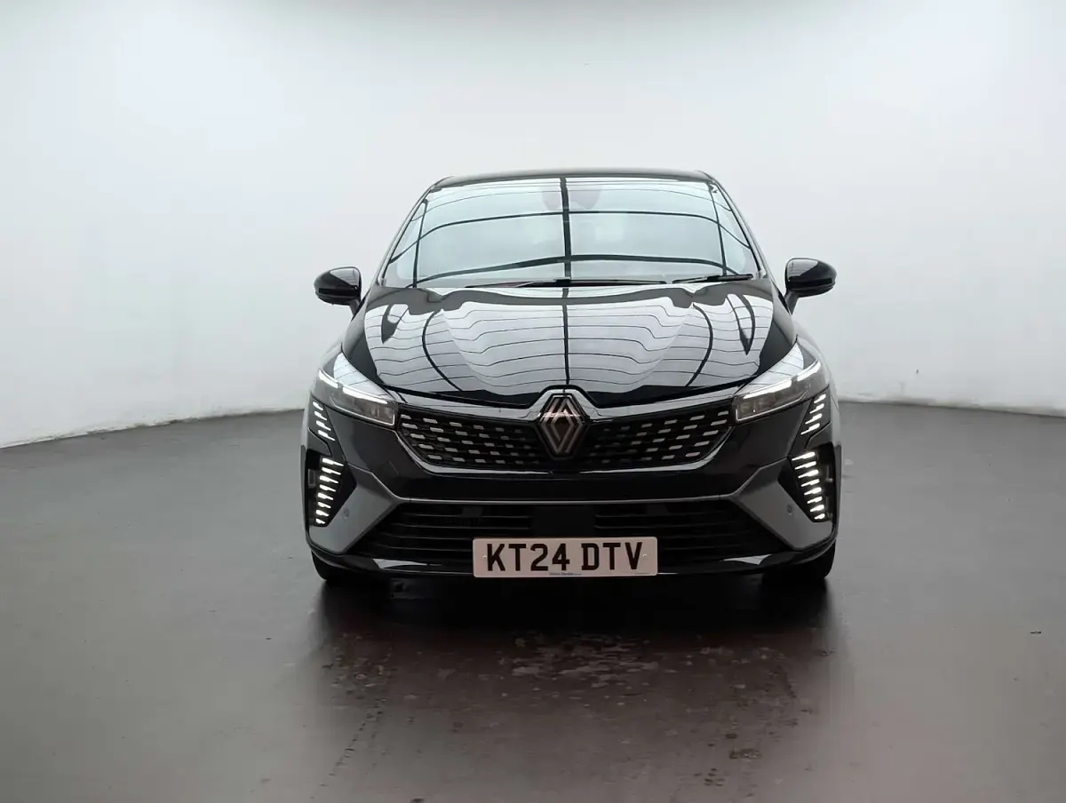 Used Renault Clio Esprit Alpine 90 HP (66 kW) 2024 Black Hatchback