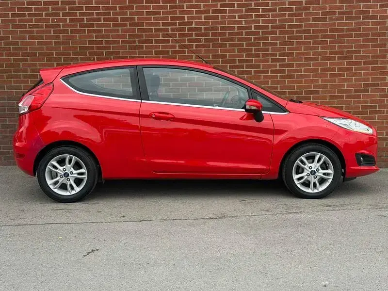 Used Ford Fiesta Zetec 2017 Red Hatchback