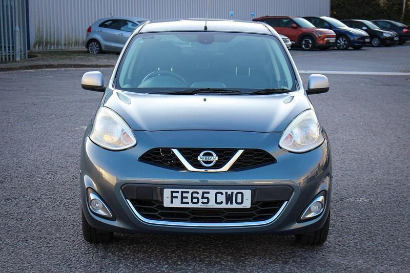 Begagnad Nissan Micra N-TEC 2015 Grå Halvkombi