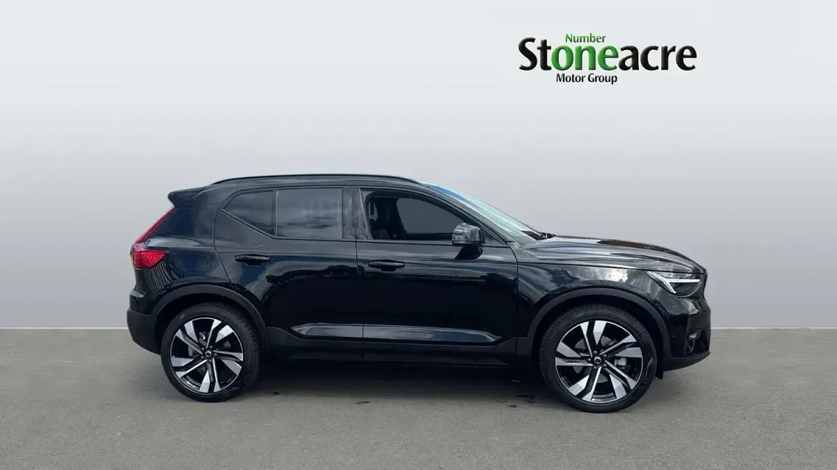 Used Volvo XC40 Ultra 163 HP (119 kW) 2025 Black SUV