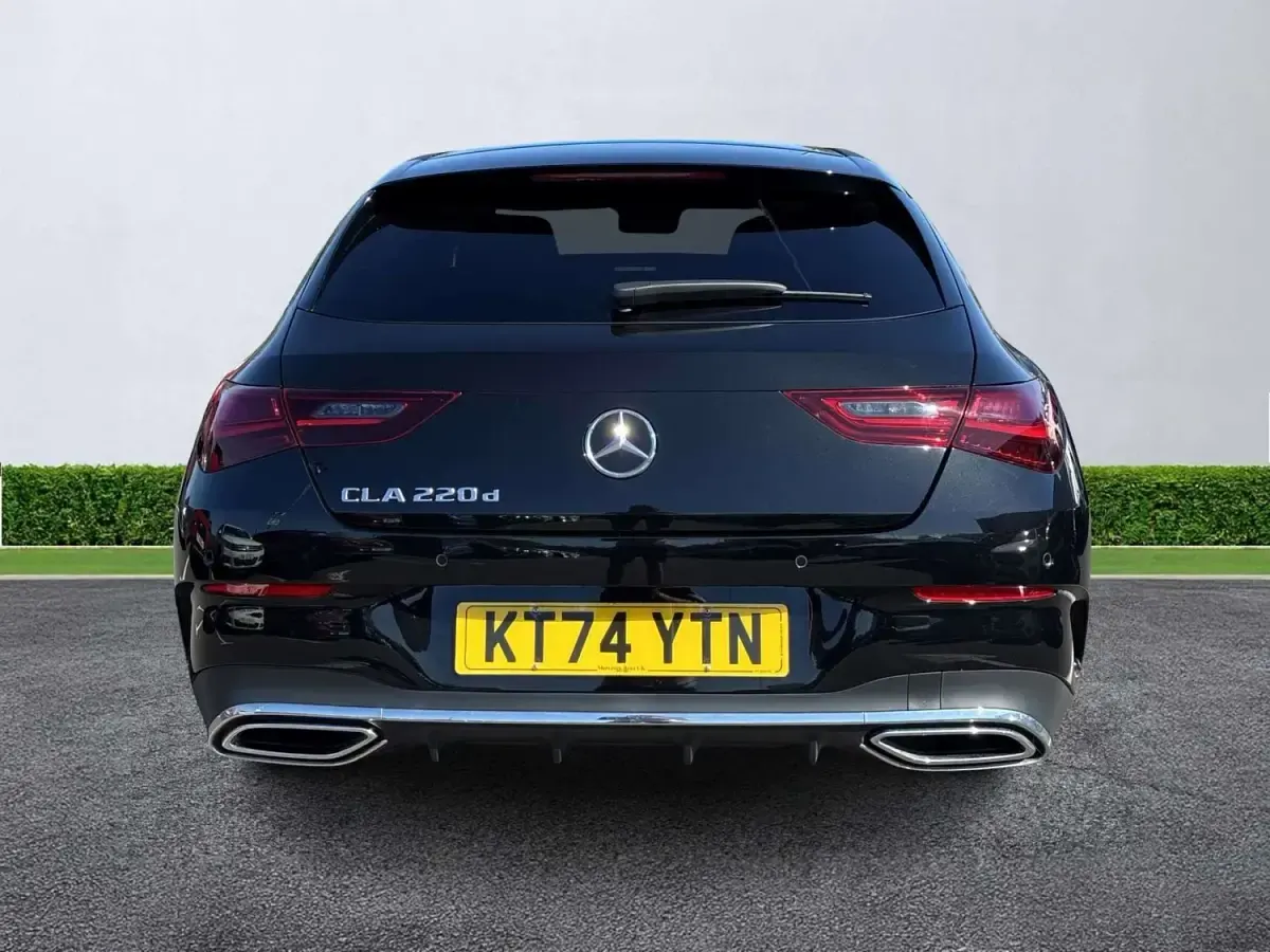 Usado Mercedes CLA220 AMG Line Premium 2025 Preto Sedan