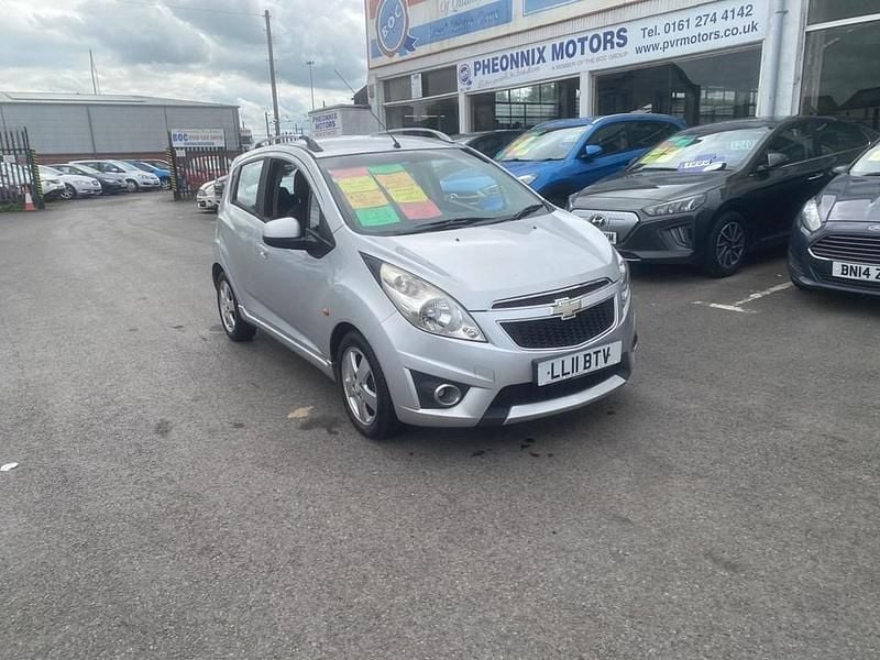 Used Chevrolet Spark LT 81 HP (59 kW) 2011 Silver Hatchback