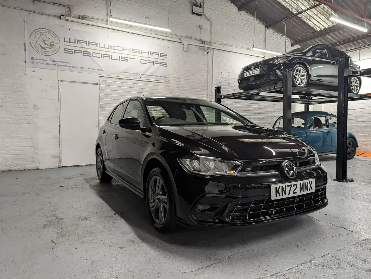 Used VW Polo R-line 80 HP (58 kW) 2022 Black Hatchback