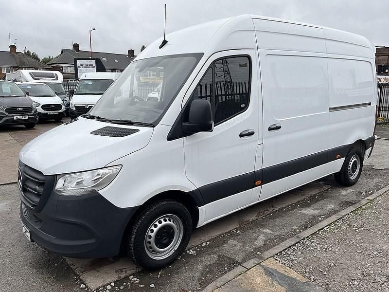 White Used 2022 Mercedes Sprinter Premium Van | £20,999 (Good price) - Image 1/4