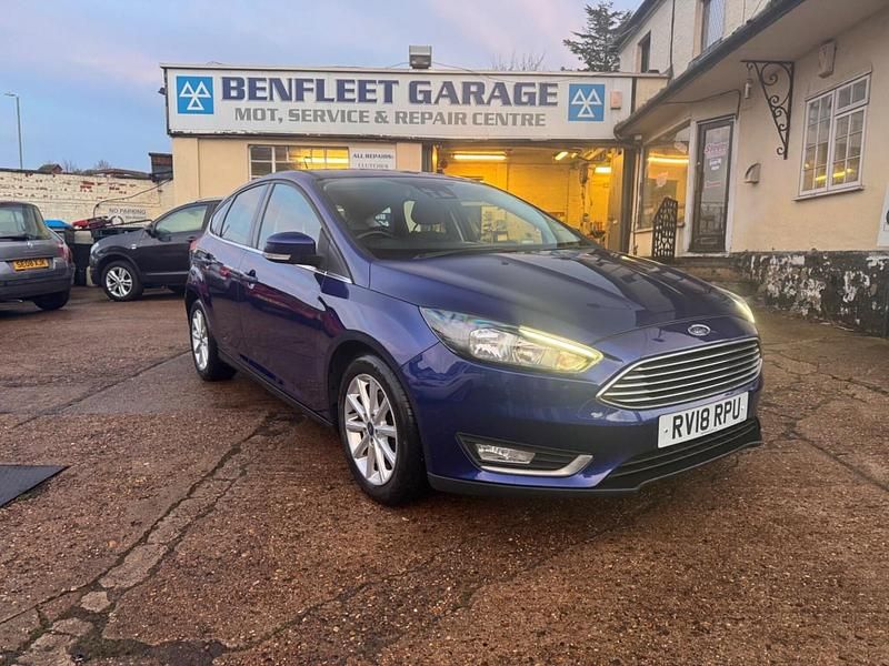 Used Ford Focus Titanium 120 HP (88 kW) 2018 Blue Hatchback